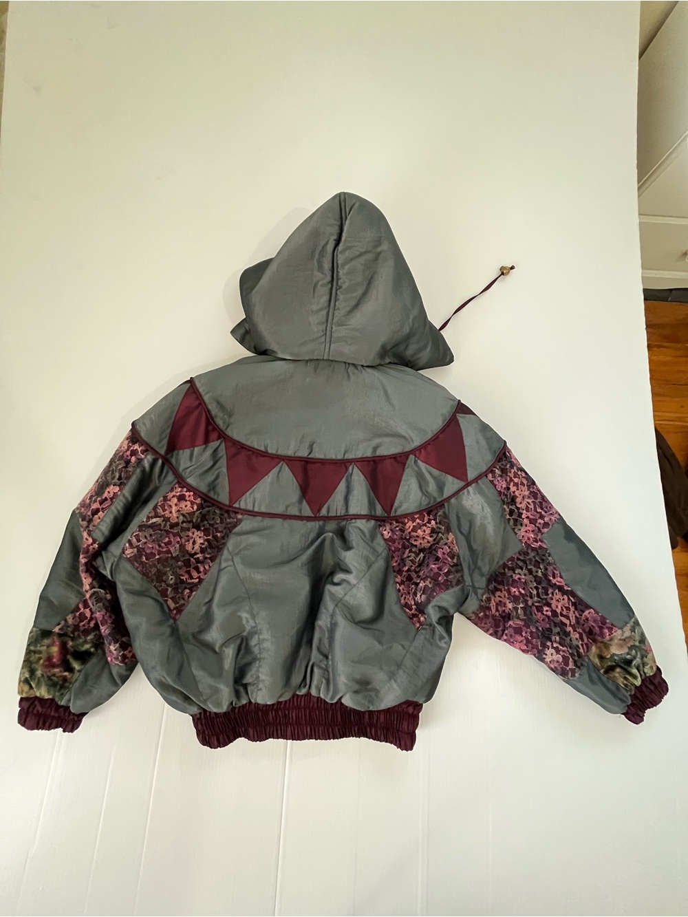 Vintage East West Patchwork Full Zip Hooded Floral and Lace SkiJacket Size Small - Picture 9 of 13